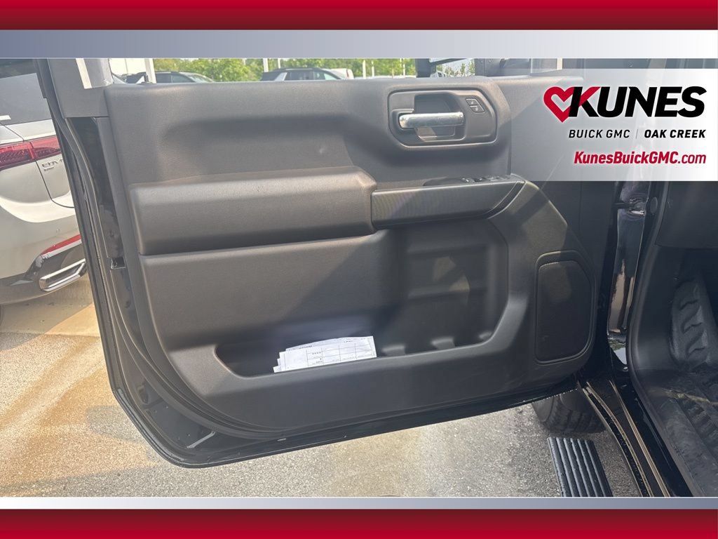 New 2025 GMC Sierra 2500 Pro w/ 1SA Pro Safety Plus Package AWD/4WD image 17