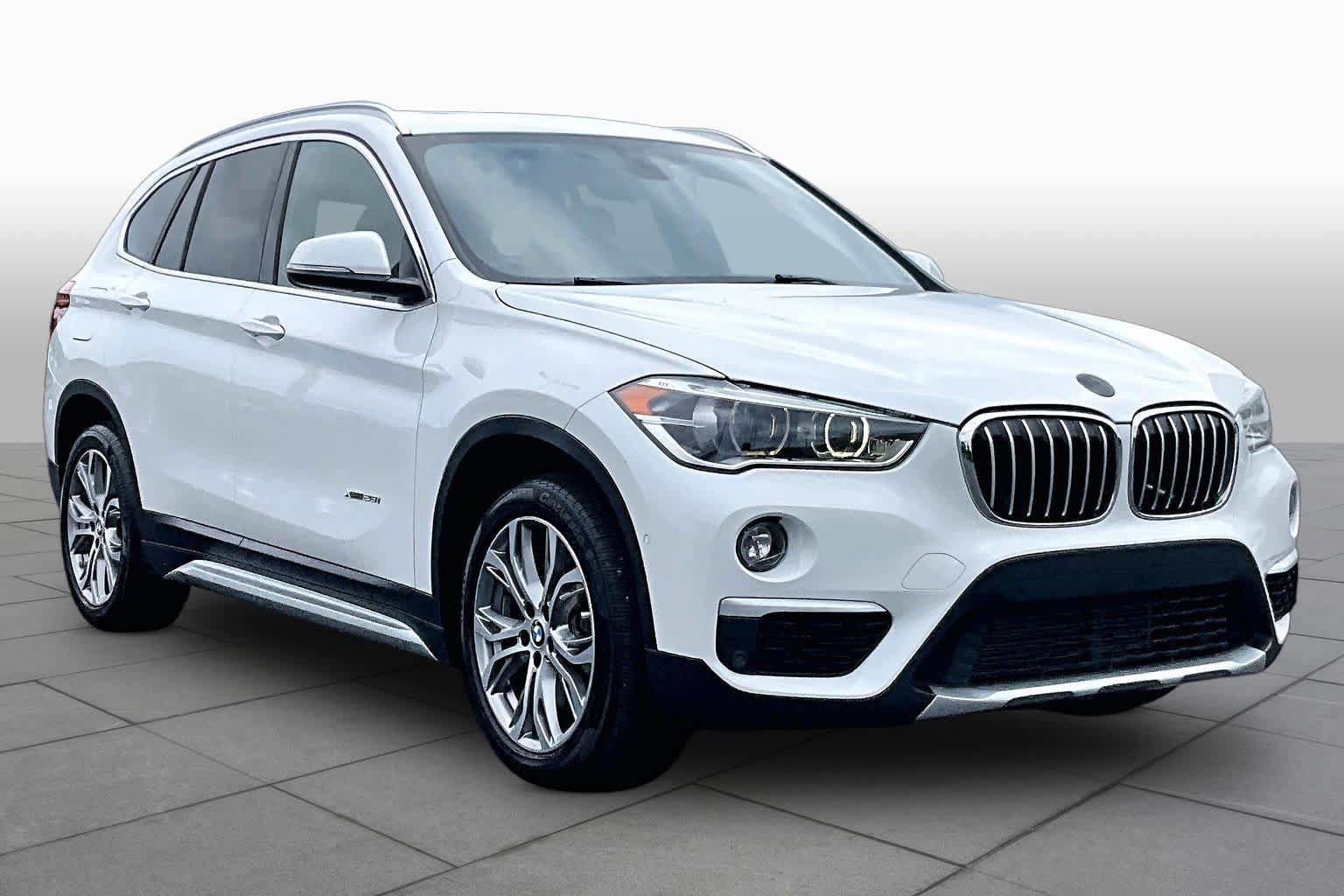 Used 2017 BMW X1 xDrive28i AWD/4WD image 2