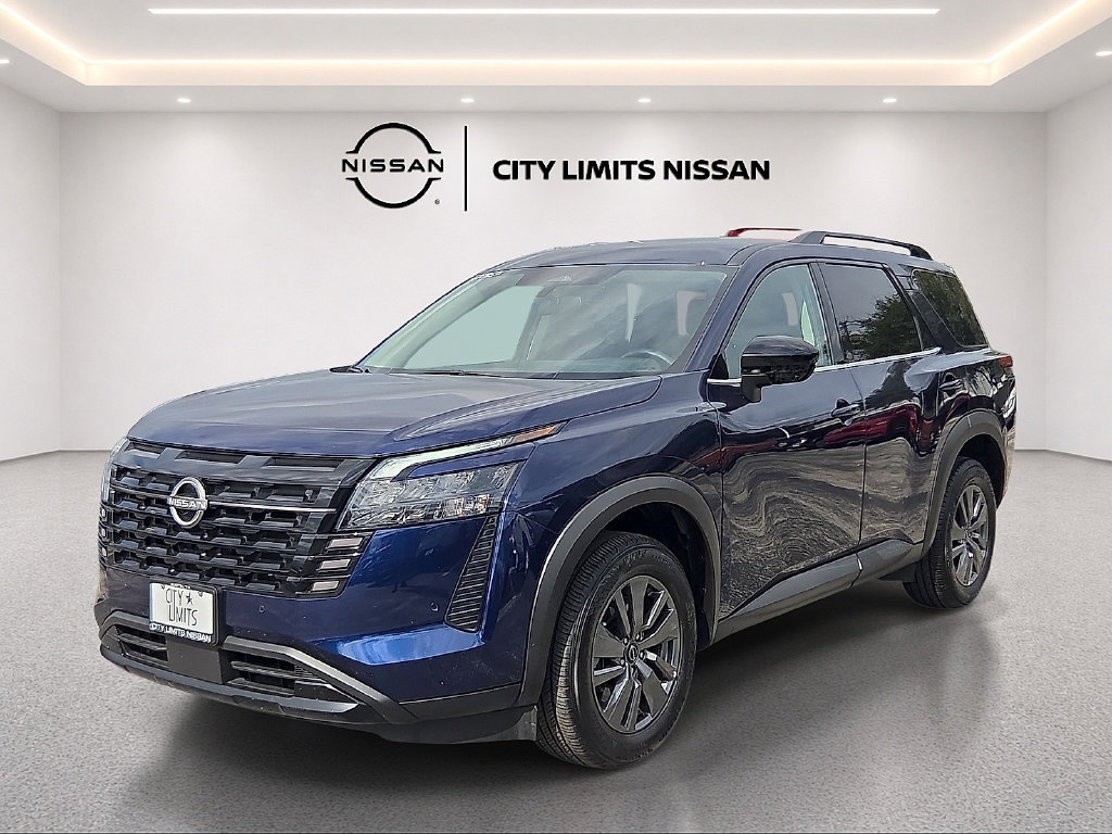 Used 2026 Nissan Pathfinder SV FWD image 2