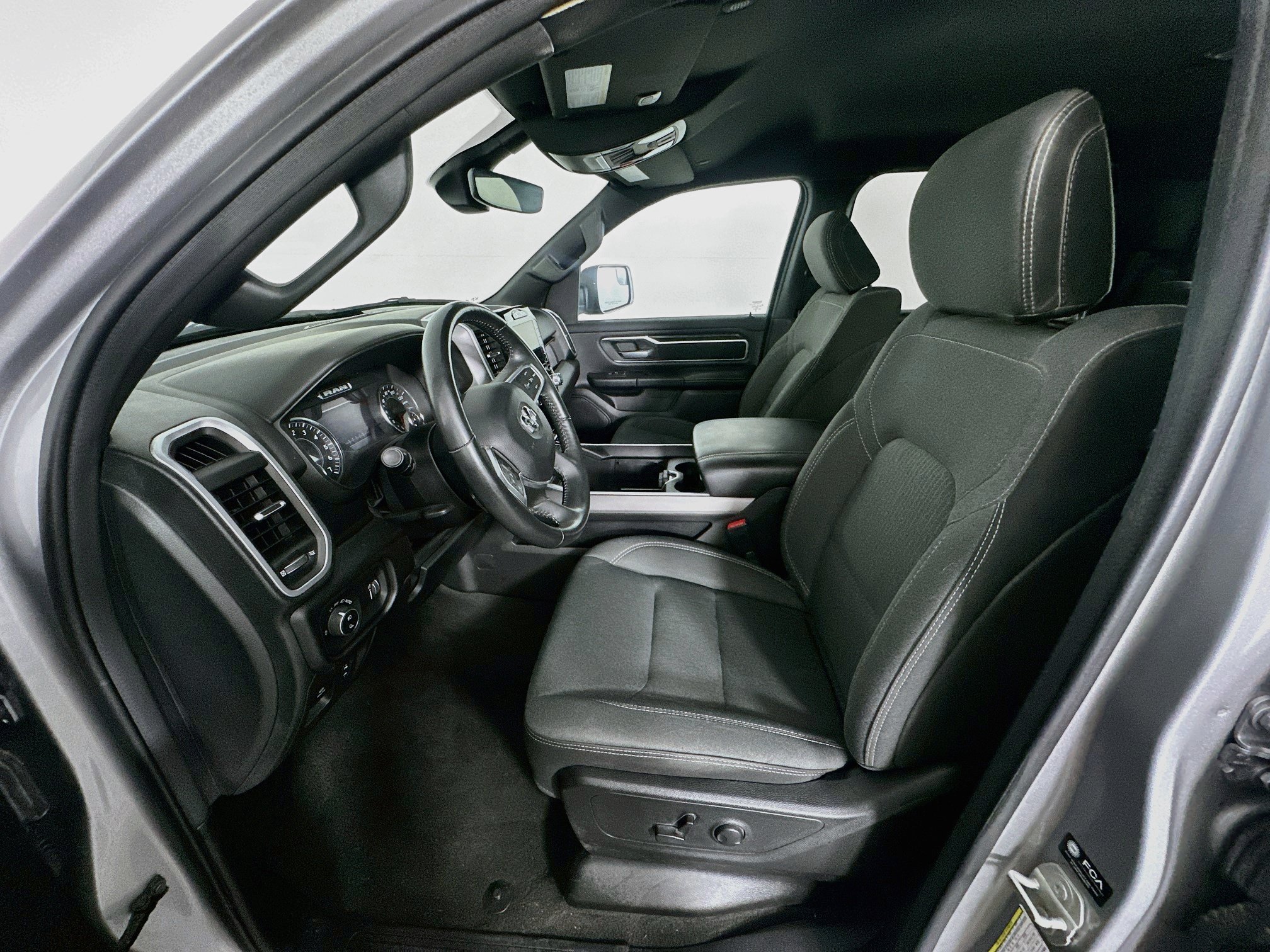 Used 2023 RAM 1500 Big Horn AWD/4WD image 13