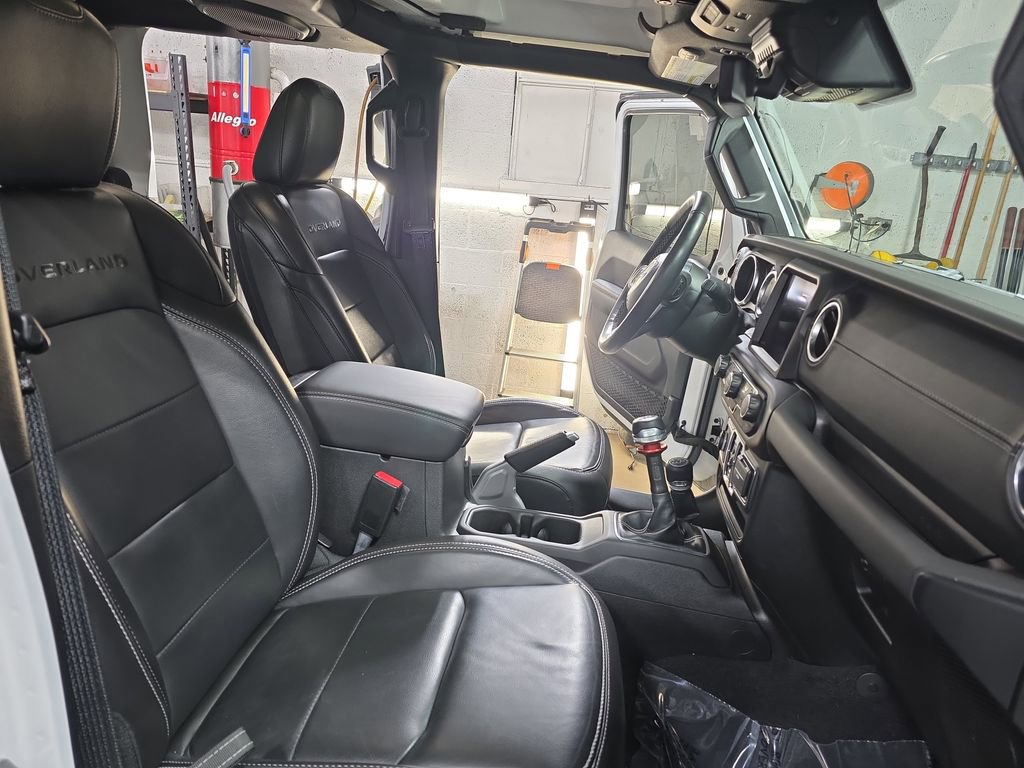 Used 2021 Jeep Gladiator Overland w/ Advanced Safety Group image 10