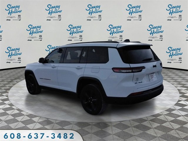 Used 2023 Jeep Grand Cherokee L Laredo image 7