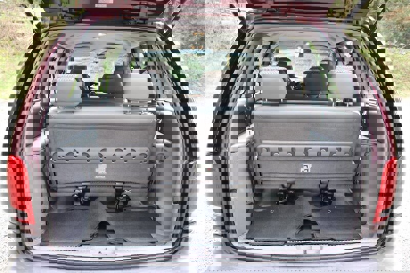 Used 1999 Dodge Caravan image 16