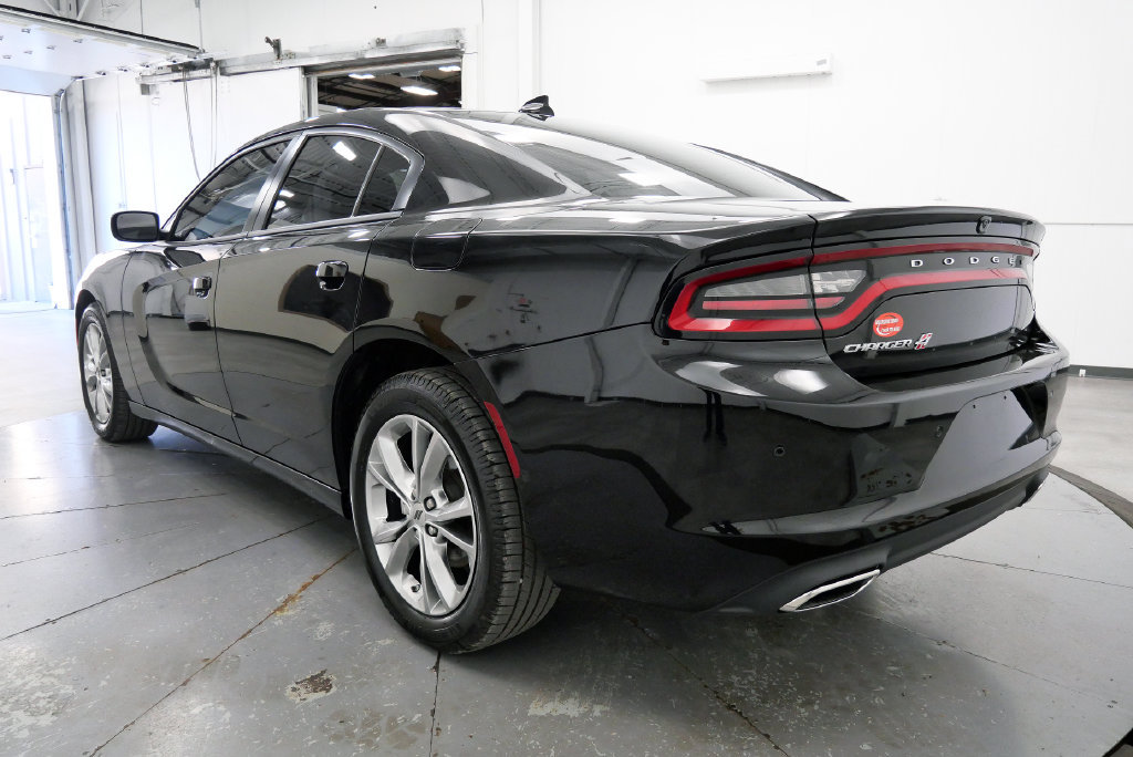 Used 2022 Dodge Charger SXT AWD/4WD image 6