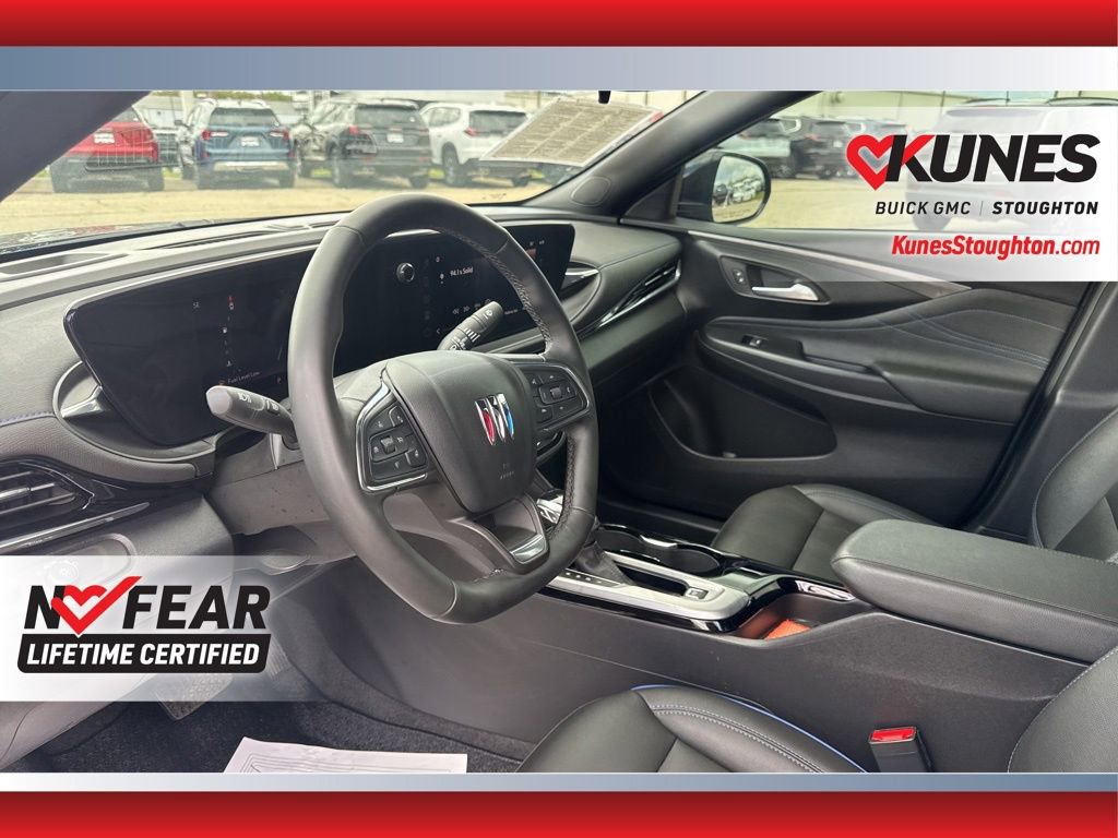 Used 2025 Buick Envista Sport Touring w/ Convenience I Package FWD image 25