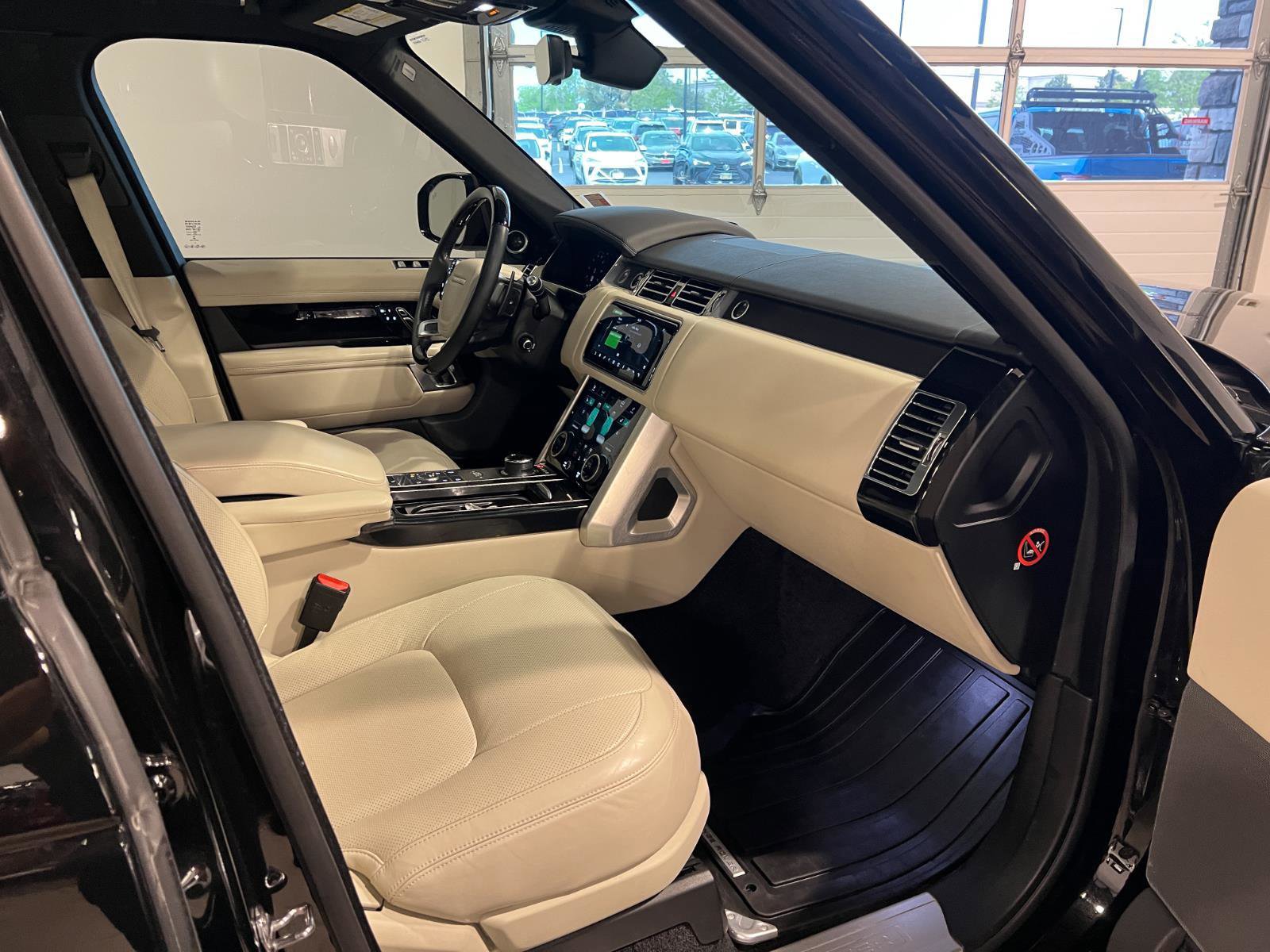 Used 2017 Land Rover Range Rover Evoque HSE AWD/4WD image 45