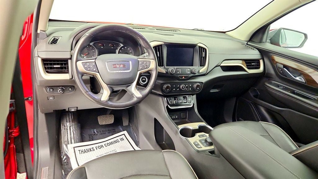 Used 2020 GMC Terrain Denali w/ Denali Premium Package FWD image 14