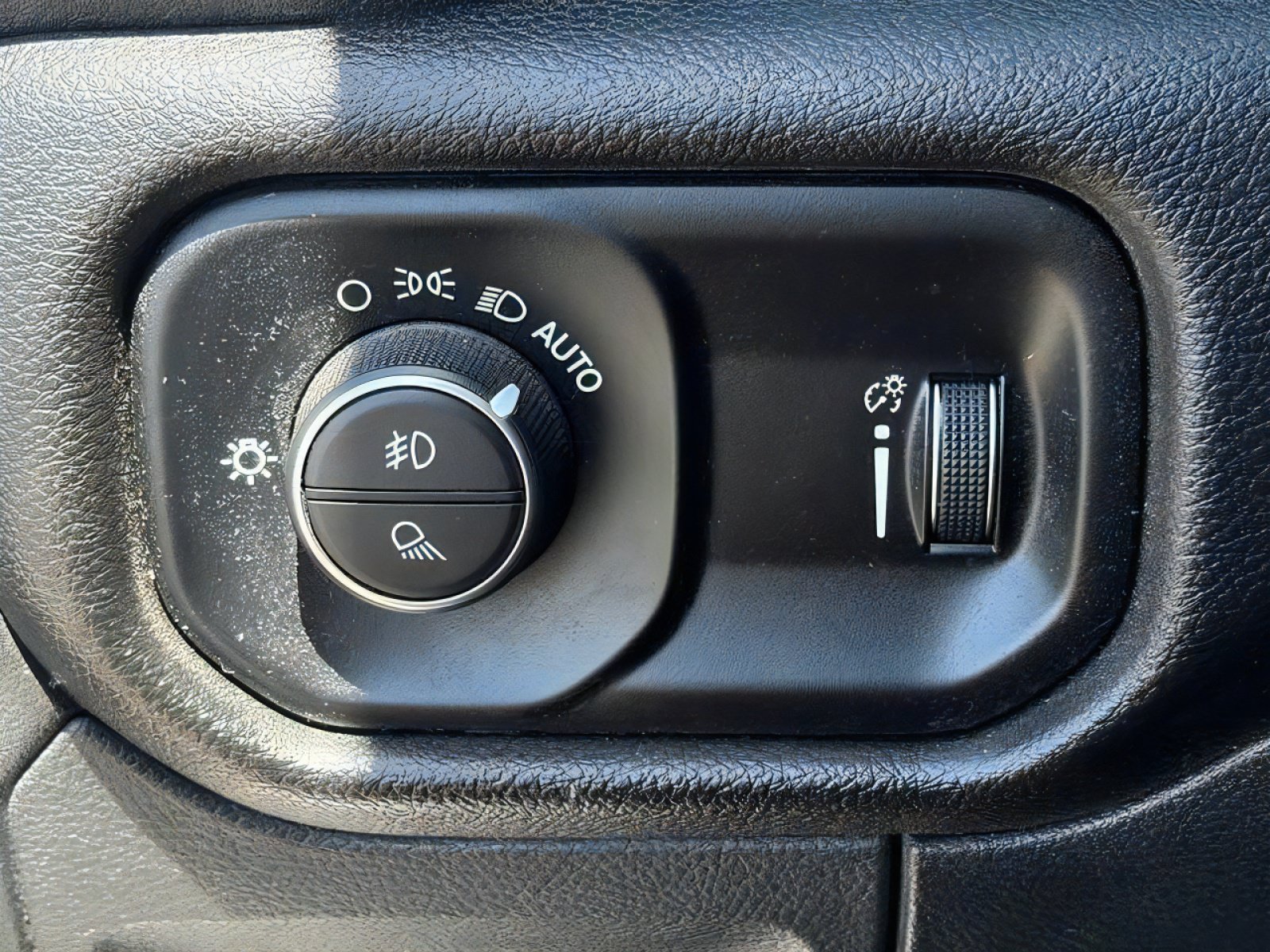 Used 2024 RAM 1500 Big Horn RWD image 20