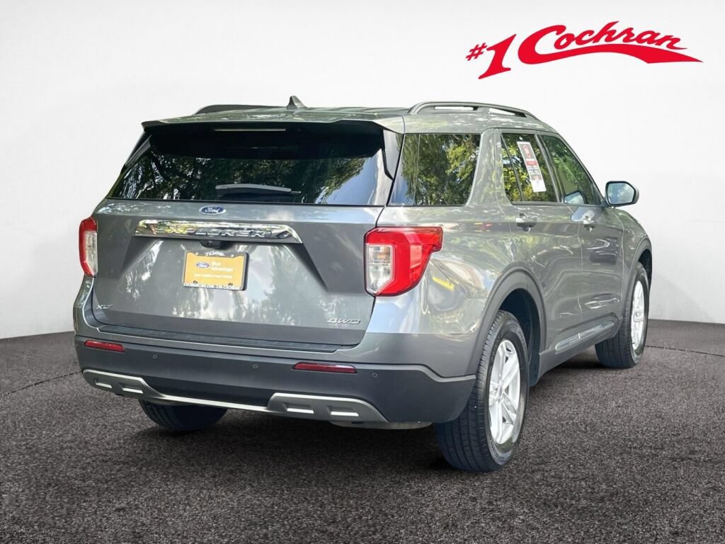 Certified 2023 Ford Explorer XLT w/ Equipment Group 202A AWD/4WD image 8