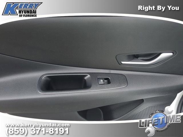 New 2026 Hyundai Elantra SE image 15