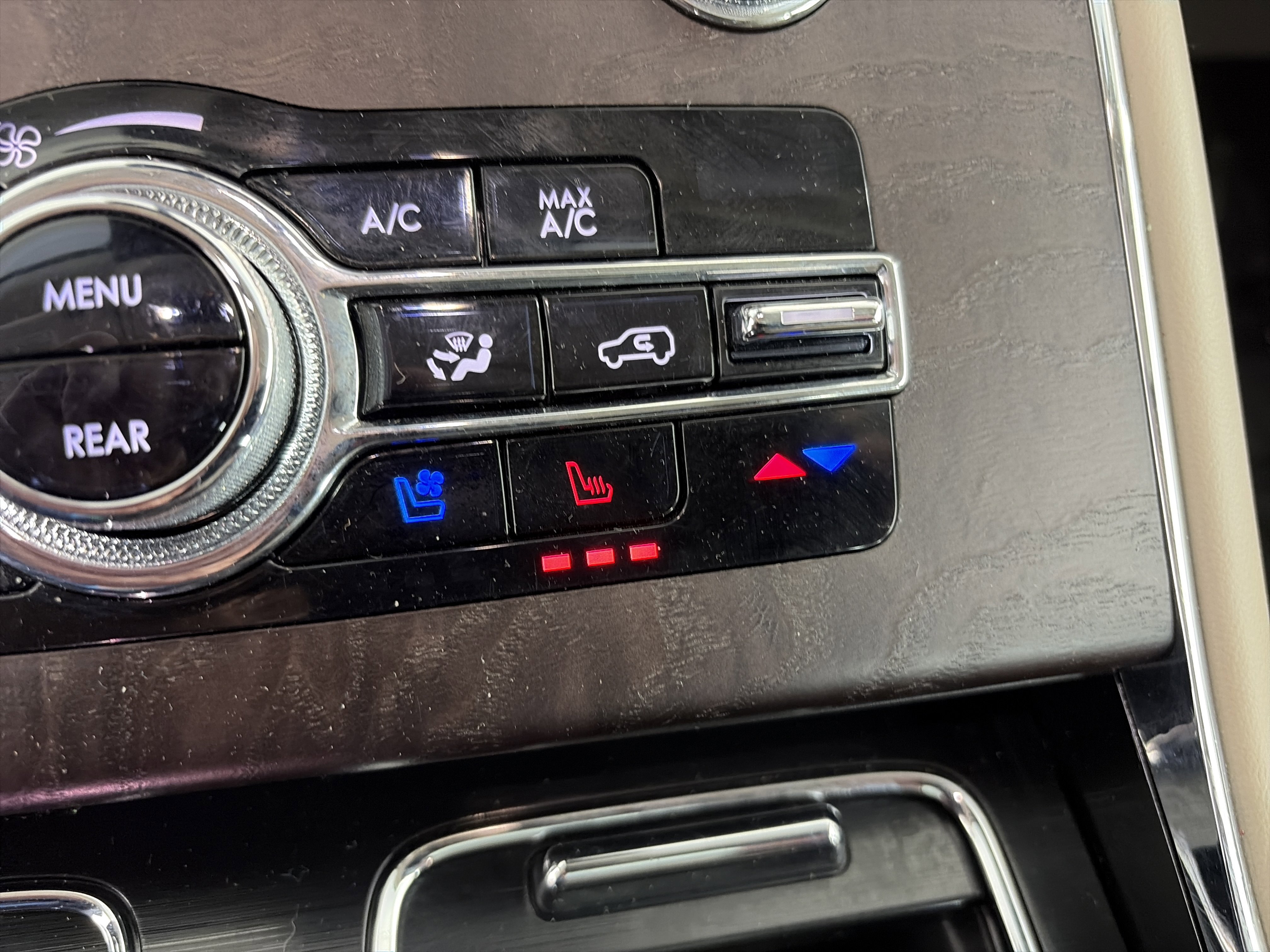 Used 2020 Lincoln Aviator Reserve w/ Equipment Group 201A image 30