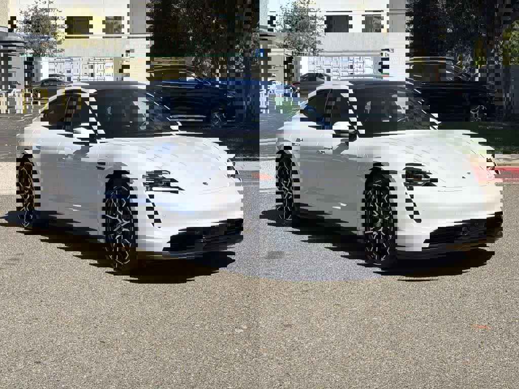 Used 2023 Porsche Taycan w/ Premium Package image 7