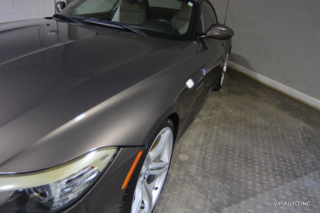 Used 2010 BMW Z4 sDrive35i image 10
