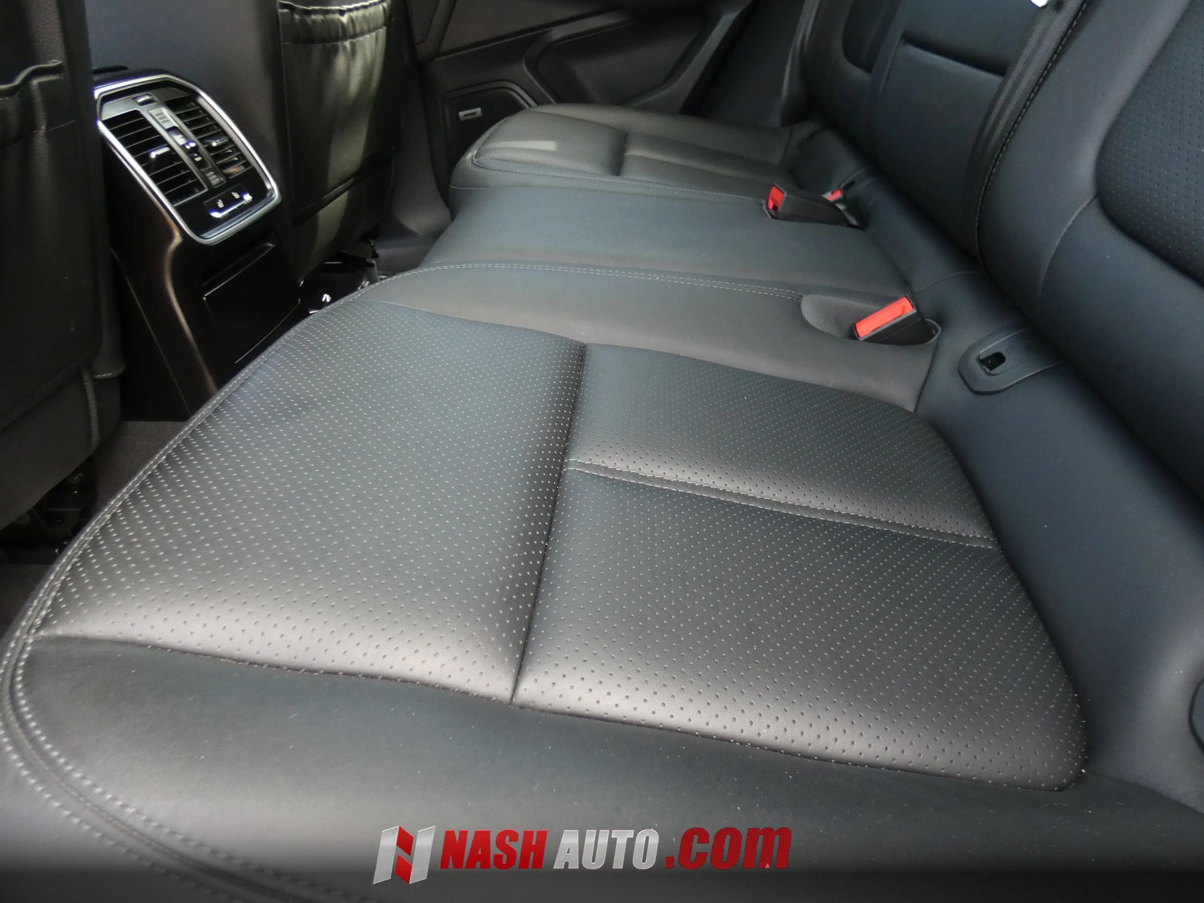 Used 2017 Porsche Macan S AWD/4WD image 39