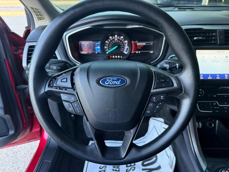 Used 2020 Ford Fusion SE FWD image 19