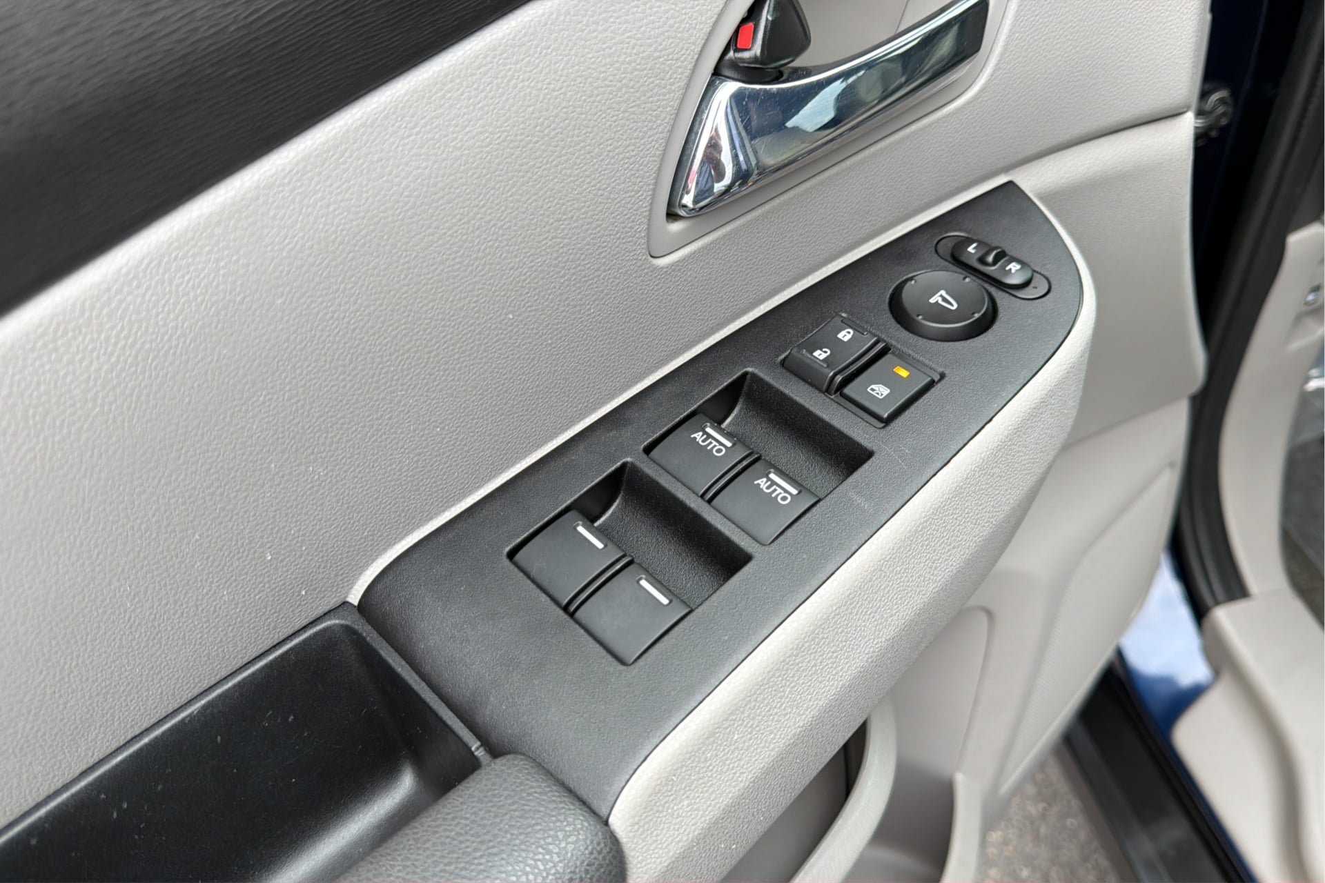 Used 2016 Honda Odyssey SE image 19