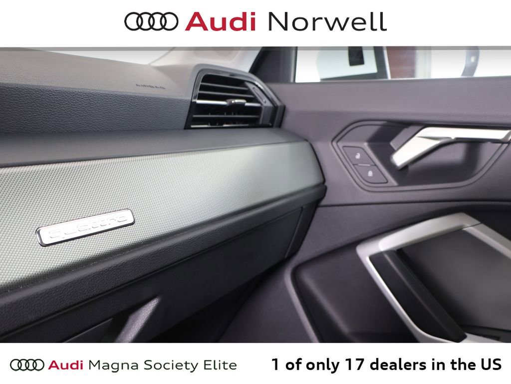 Used 2023 Audi Q3 2.0T Premium w/ Convenience Package AWD/4WD image 7