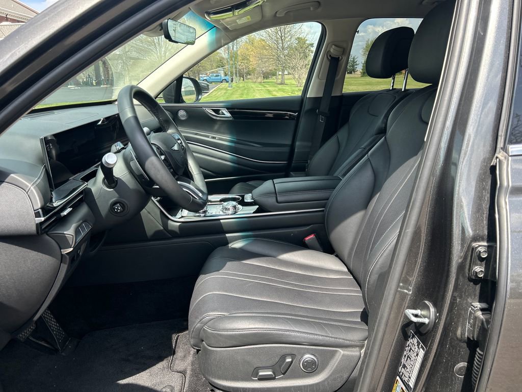 Used 2025 Genesis GV80 2.5T Standard image 10