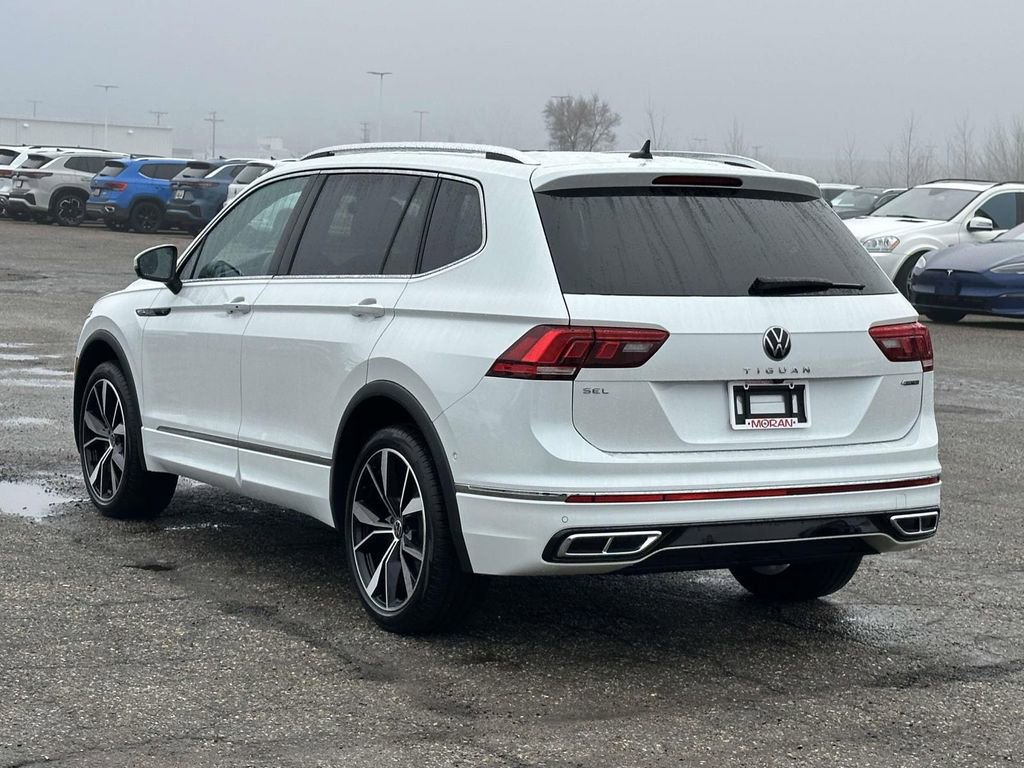 Certified 2023 Volkswagen Tiguan SEL R-Line image 4