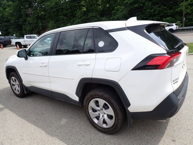 Certified 2024 Toyota RAV4 LE AWD/4WD image 5