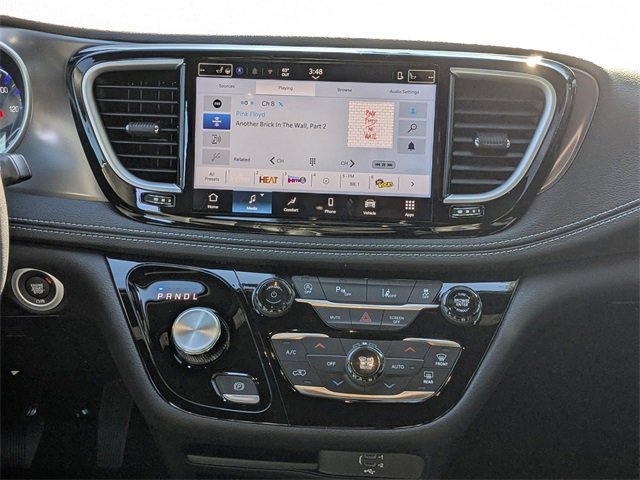 New 2026 Chrysler Pacifica Select image 18