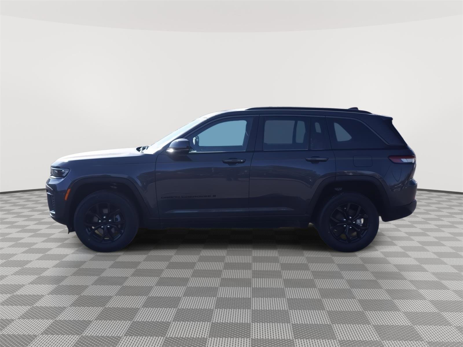 New 2026 Jeep Grand Cherokee Altitude image 9