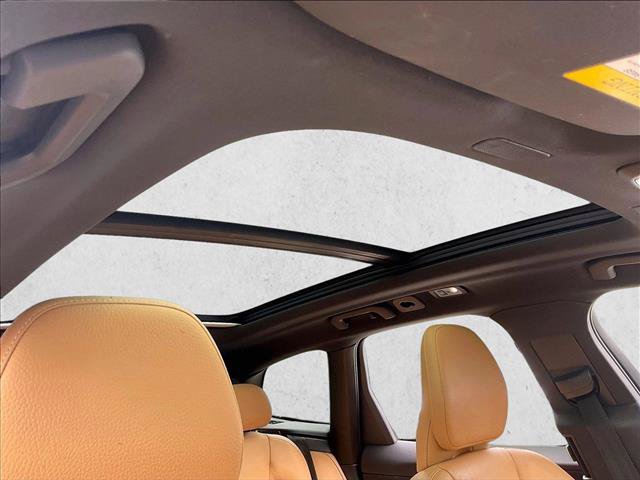 Used 2019 Volvo XC60 T5 Momentum w/ Multimedia Package FWD image 17