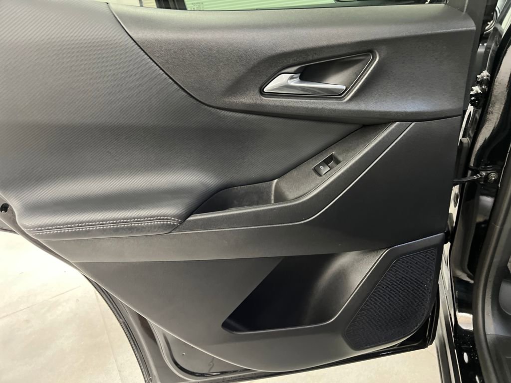 Used 2025 Chevrolet Equinox LT image 15