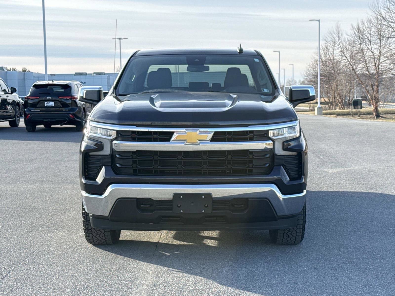 Used 2023 Chevrolet Silverado 1500 LT image 28