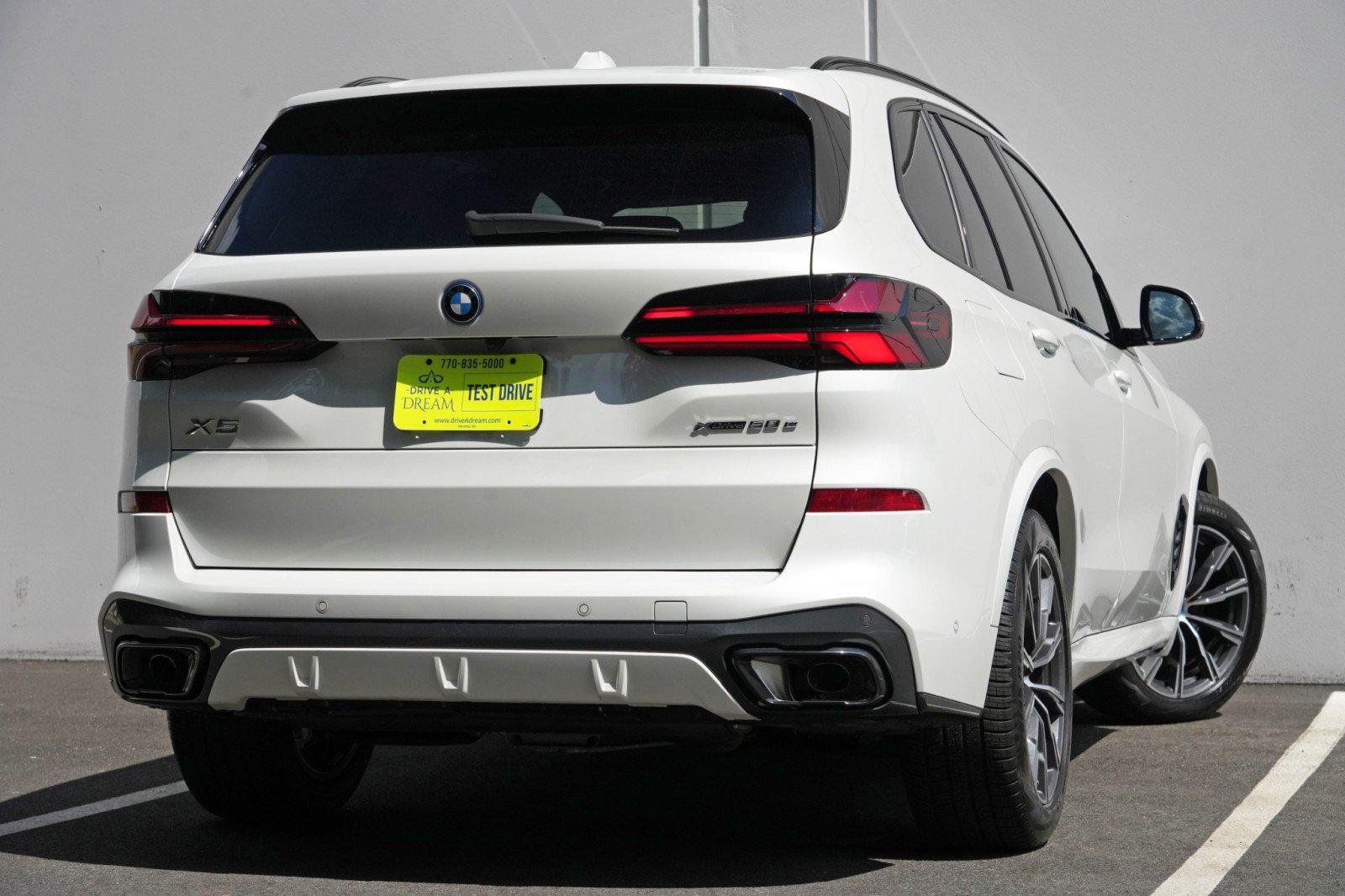 Used 2024 BMW X5 xDrive50e w/ M Sport Package AWD/4WD image 5