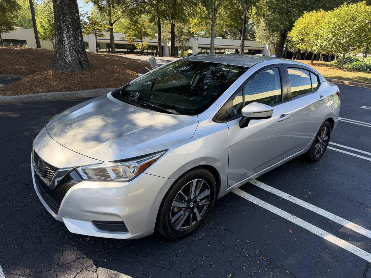 Used 2021 Nissan Versa SV FWD image 1