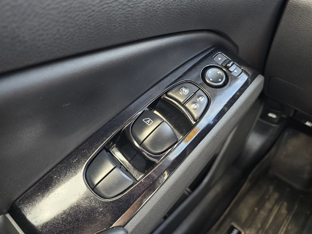Used 2024 Nissan Altima 2.5 SR AWD/4WD image 23