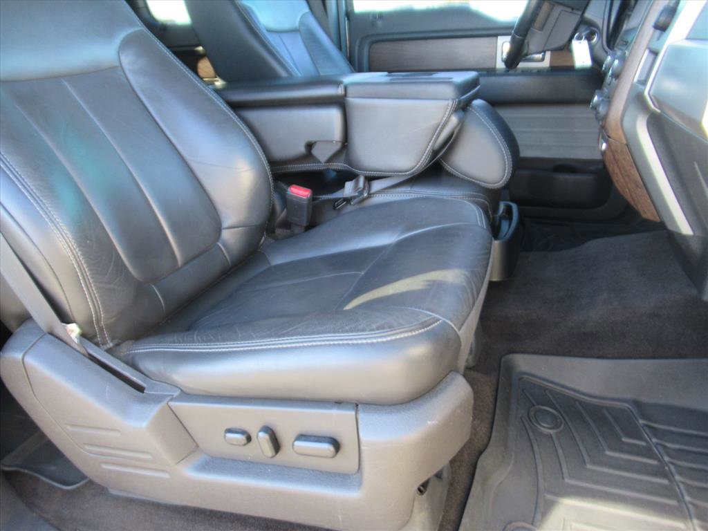 Used 2014 Ford F150 Lariat w/ Lariat Chrome Package image 10