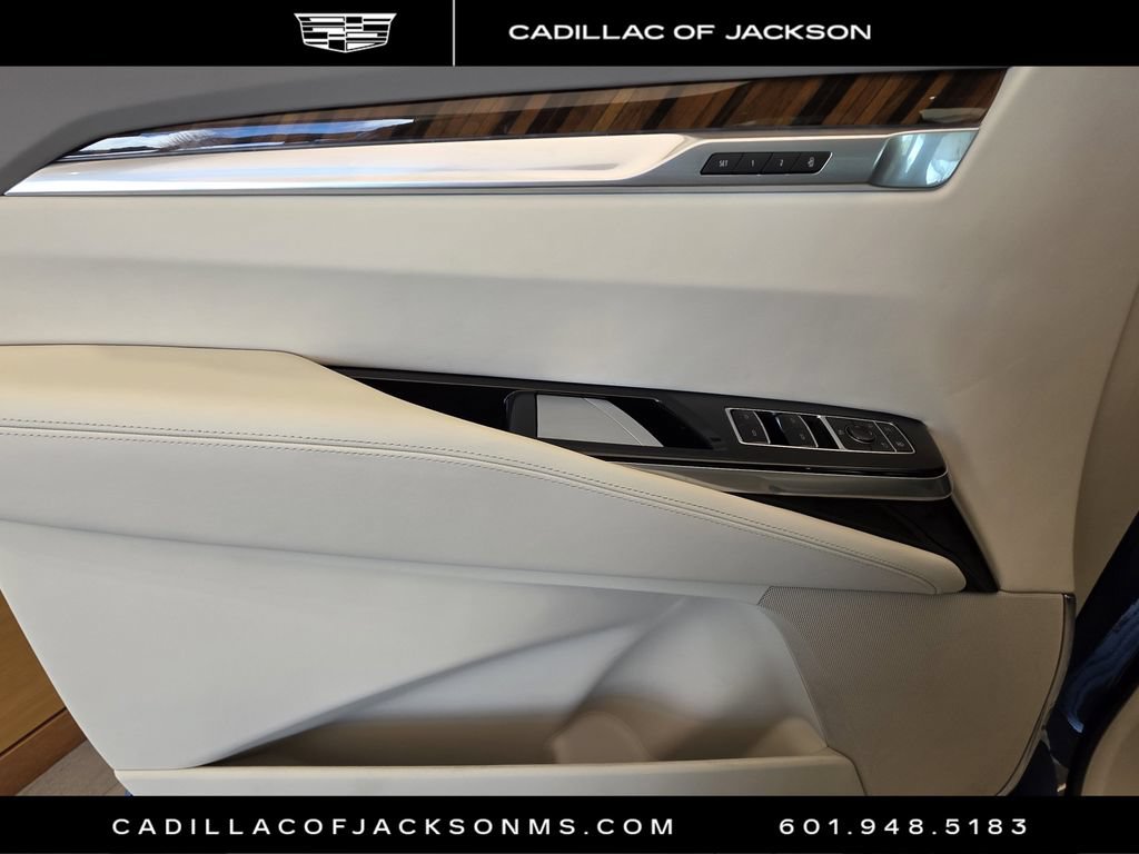 Certified 2026 Cadillac Escalade Platinum Sport w/ LPO, Floor Liner Package AWD/4WD image 12