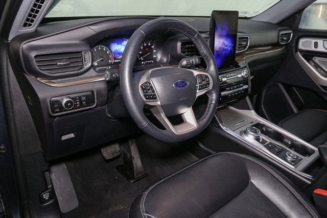Used 2022 Ford Explorer Limited w/ Limited Technology Package image 22
