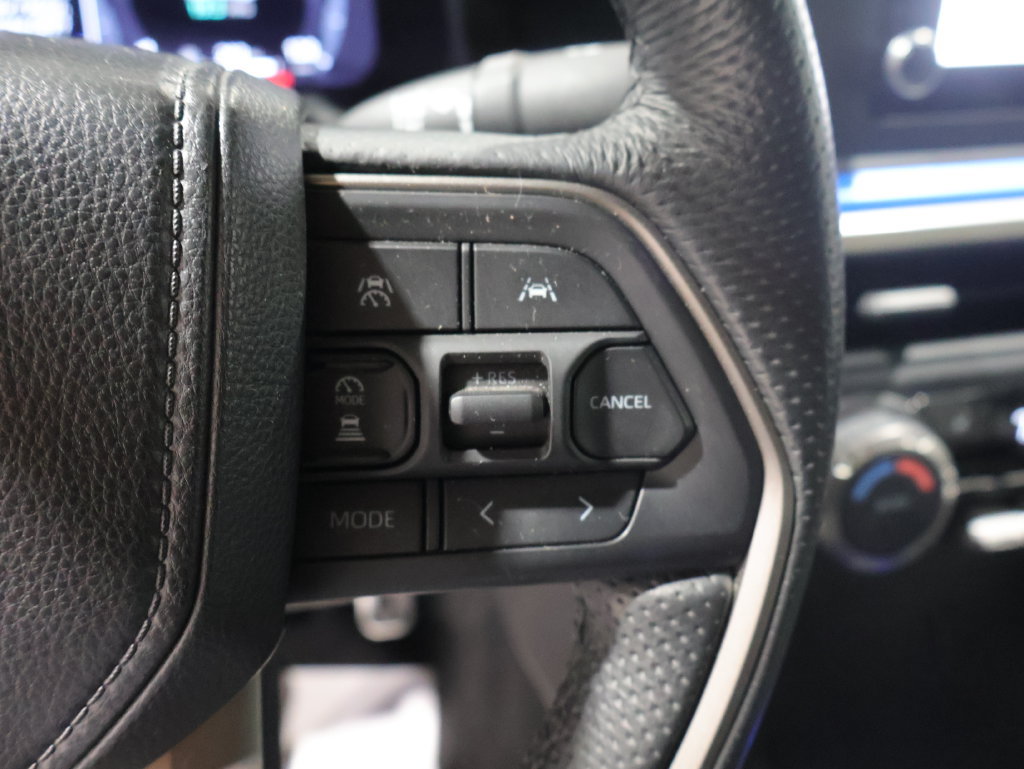 Certified 2025 Toyota Tacoma TRD Sport AWD/4WD image 36
