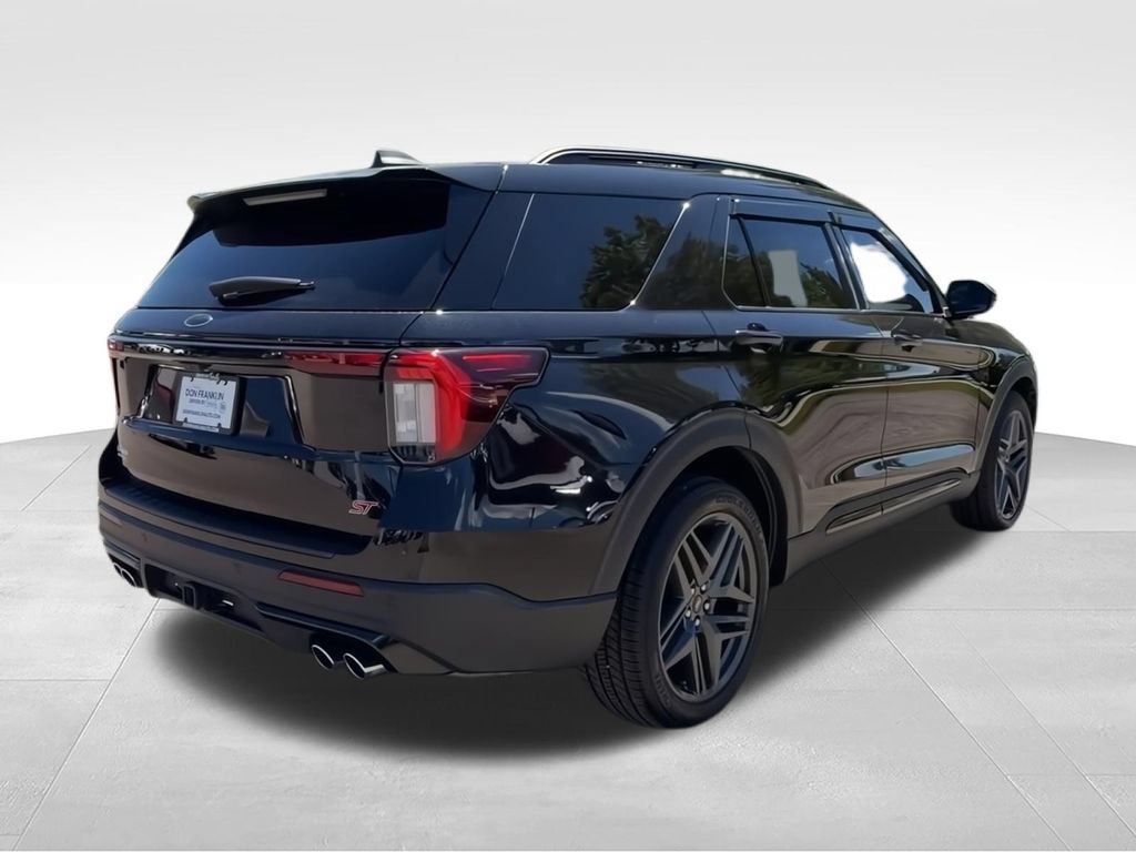 Used 2025 Ford Explorer ST w/ Sun And Sound Package AWD/4WD image 8