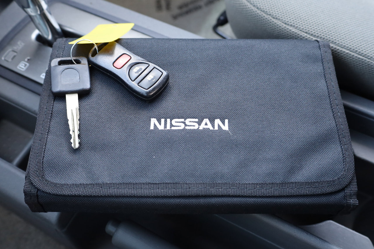 Used 2013 Nissan Frontier SV image 11