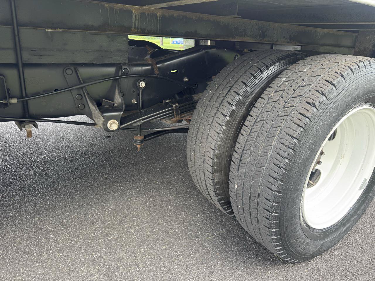 Used 2019 Ford E-450 and Econoline 450 Super Duty w/ Power Windows & Locks Group RWD image 26