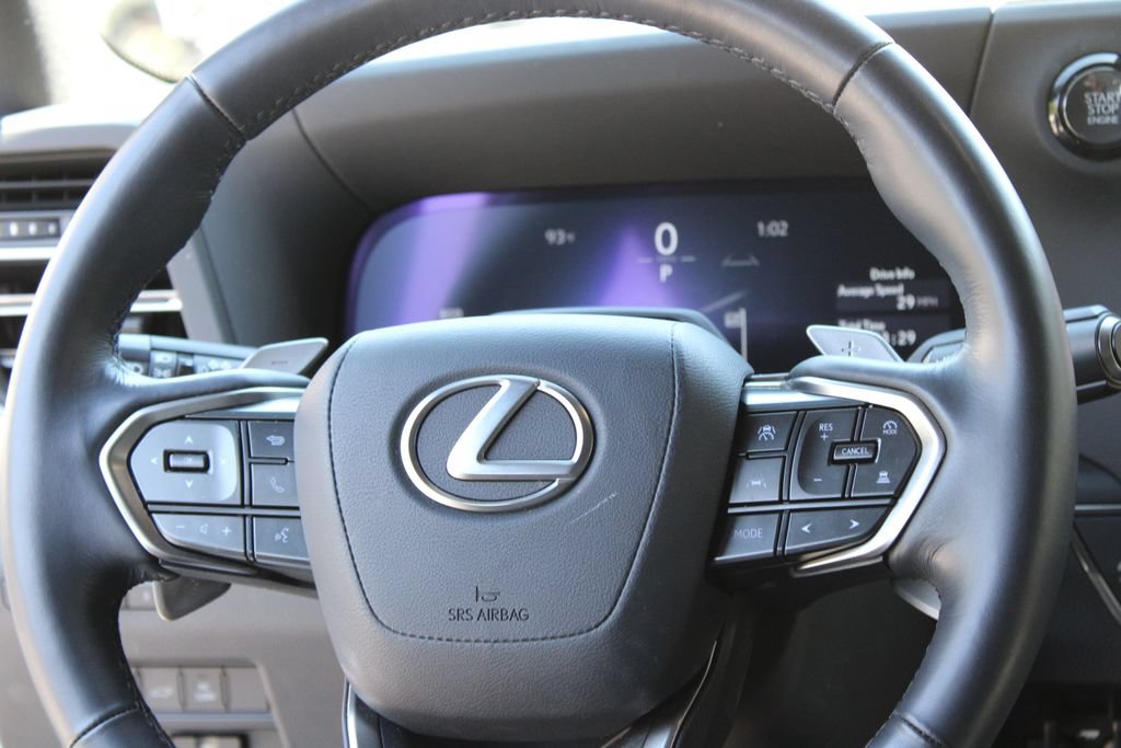 Used 2024 Lexus GX 550 w/ Accessory Package (Z1) AWD/4WD image 12