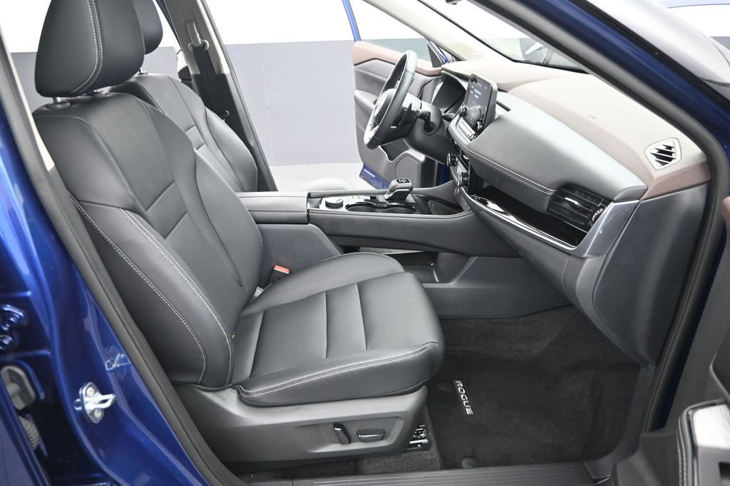 Used 2023 Nissan Rogue SL w/ SL Premium Package AWD/4WD image 25