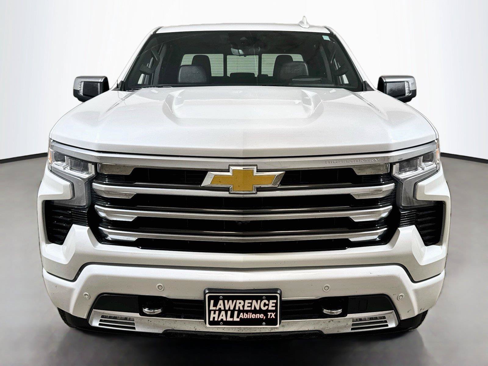 Certified 2023 Chevrolet Silverado 1500 High Country w/ Technology Package AWD/4WD image 2
