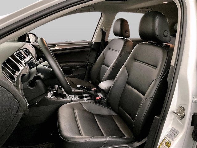Used 2021 Volkswagen Golf 4-Door FWD image 24