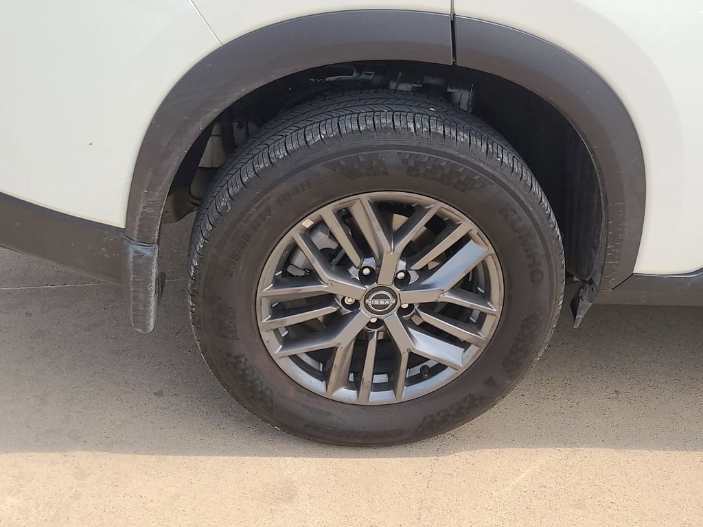 Certified 2026 Nissan Rogue S FWD image 6