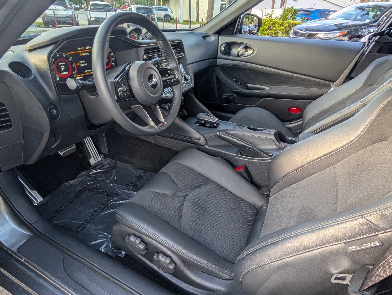 Certified 2025 Nissan Z Performance w/ Floor Mat Package RWD image 10