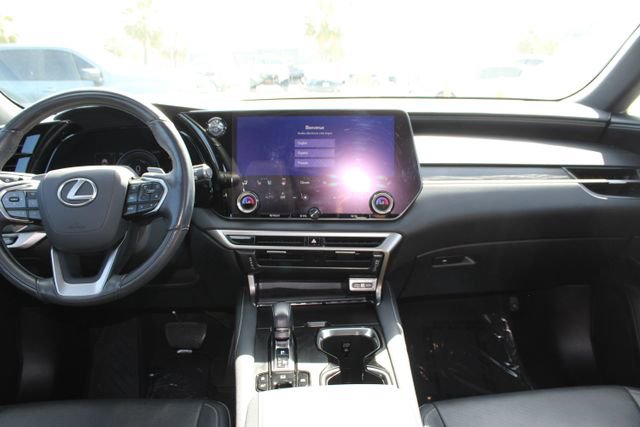 Used 2023 Lexus RX 350h w/ Cold Area Package AWD/4WD image 10