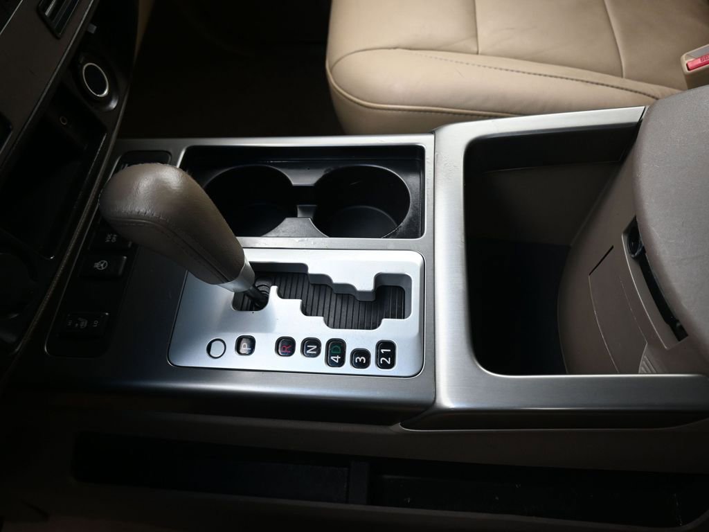 Used 2011 Nissan Armada Platinum w/ 2nd Row Captain Seat Pkg image 22