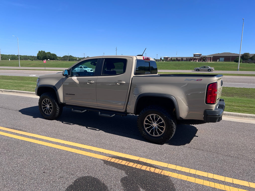 Used 2022 Chevrolet Colorado ZR2 AWD/4WD image 5
