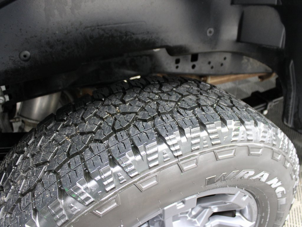 Used 2024 Ford F250 Lariat w/ Lariat Ultimate Package image 41