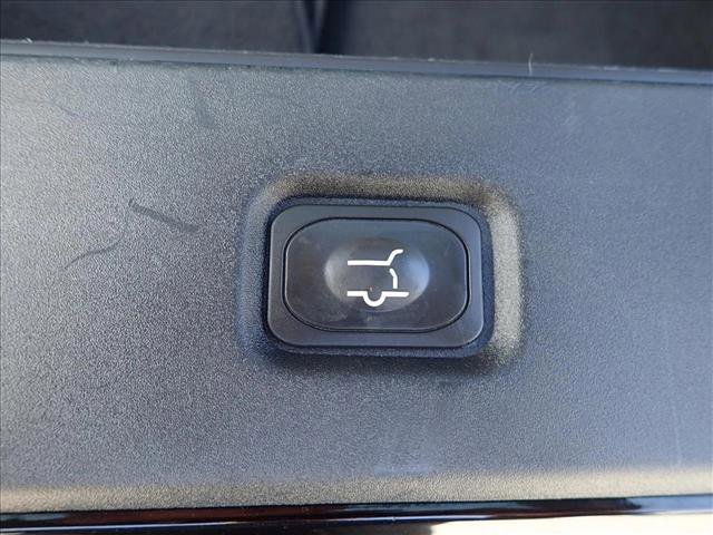 Used 2025 Ford Expedition Active AWD/4WD image 9